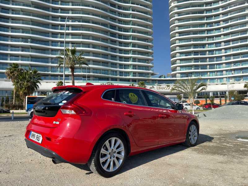 2015 Volvo V40 1,6L 2015 Cyprus