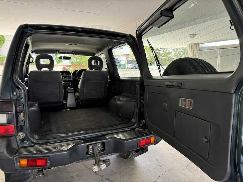 1999 Mitsubishi Pajero 2,5L 1999 Cyprus