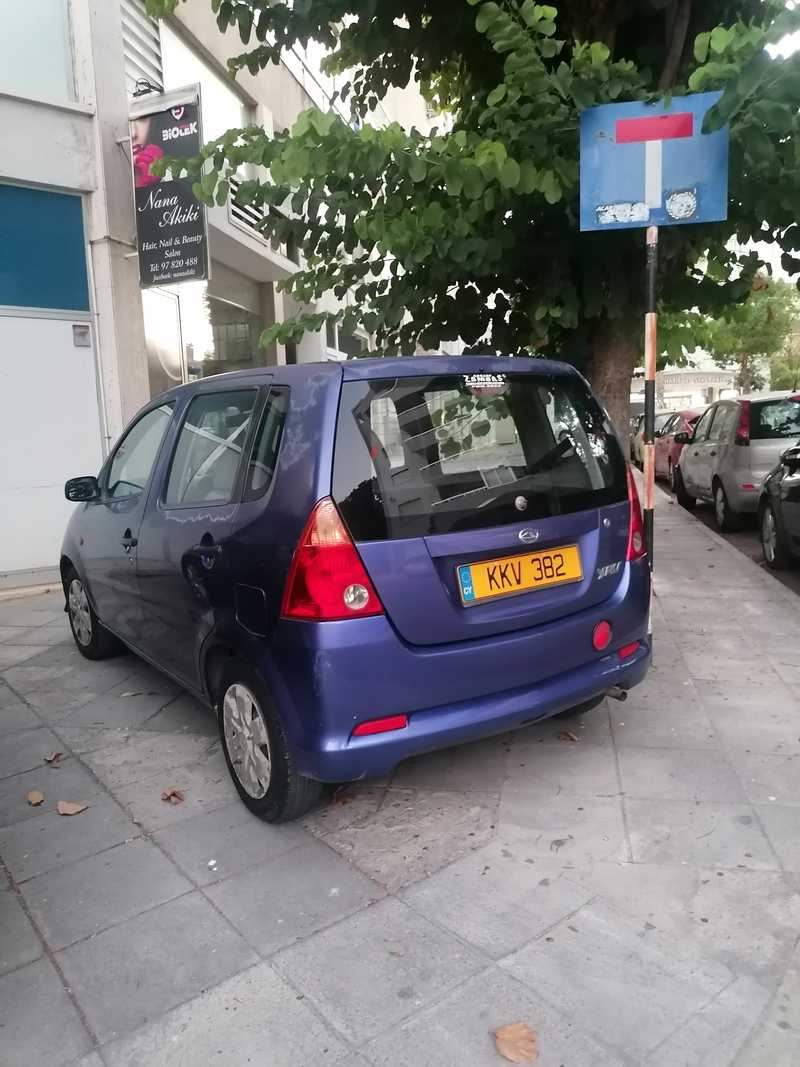 2005 Daihatsu YRV 1,0L 2005 Cyprus