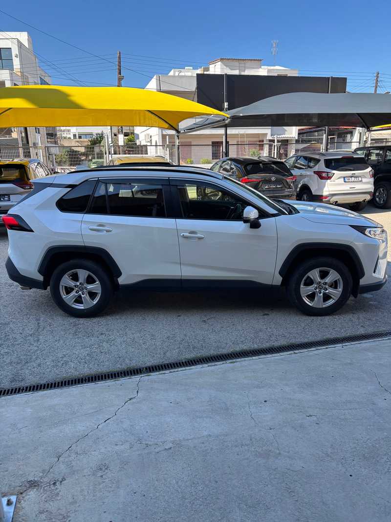 2021 Toyota RAV4 2,5L 2021 Cyprus