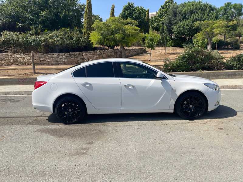 2010 Opel, Vauxhall Insignia 1,6L 2010 Cyprus