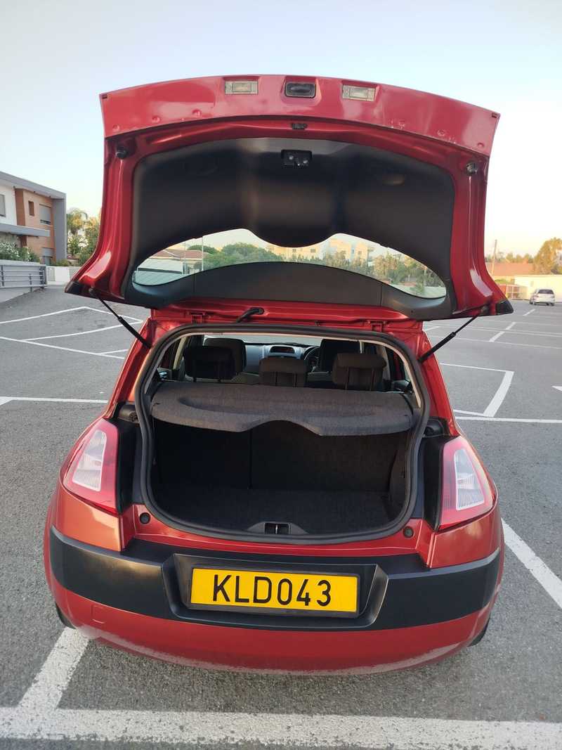 2005 Renault Megane 1,6L 2005 Cyprus