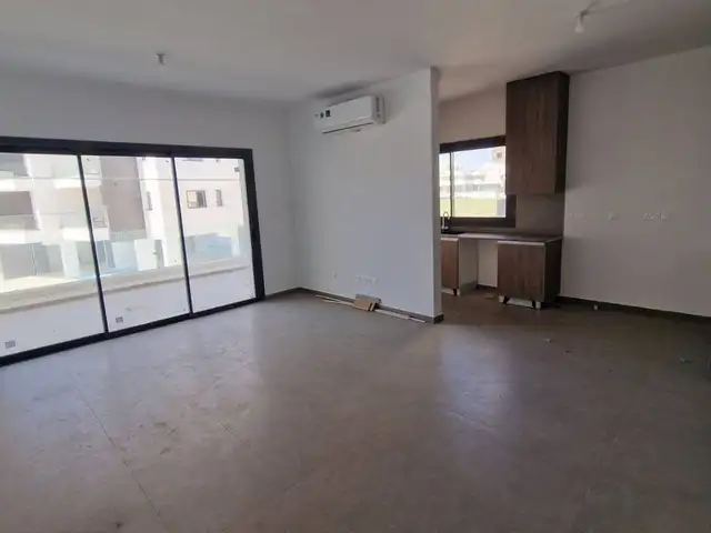 2-bedroom apartment for sale, Larnaca — Larnaka - Kamares