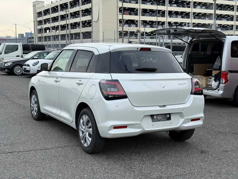 2024 Suzuki Swift 1,2L 2024 Cyprus