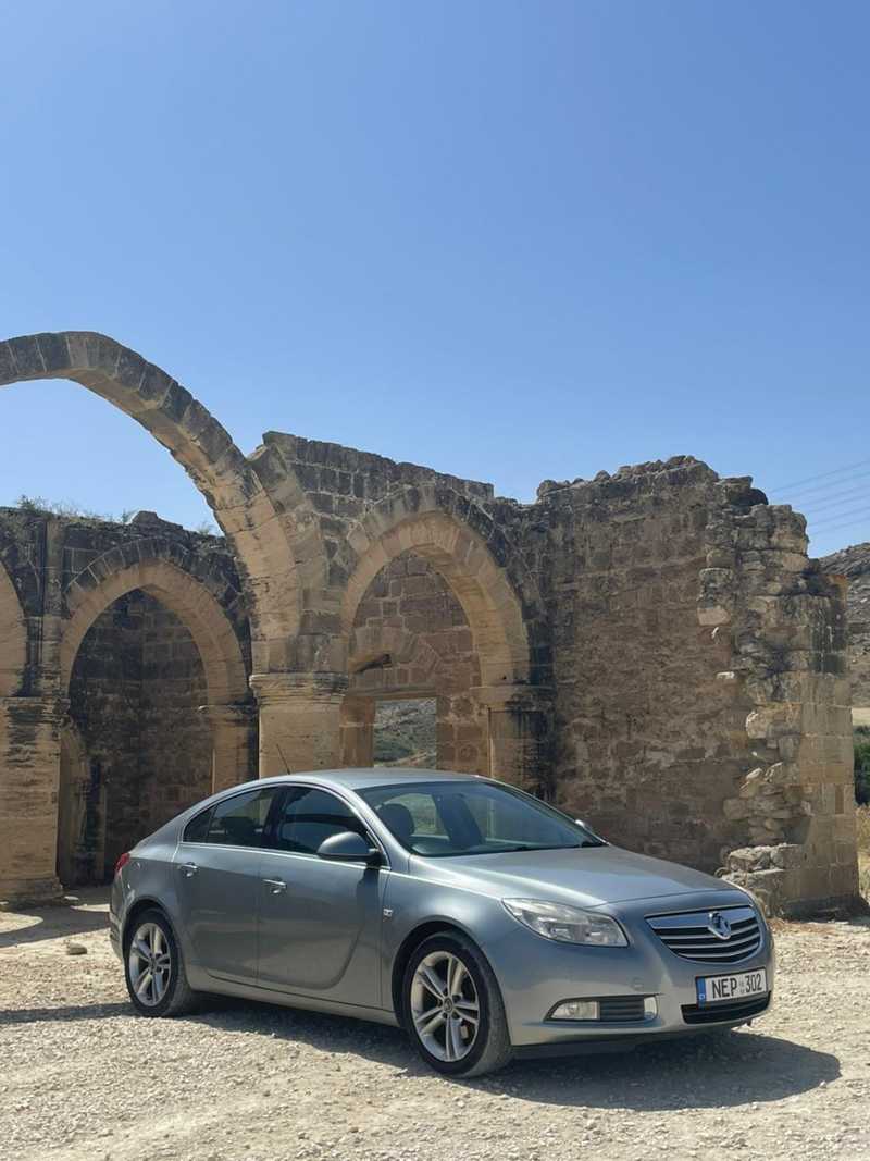 2010 Opel, Vauxhall Insignia 2,0L 2010 Cyprus