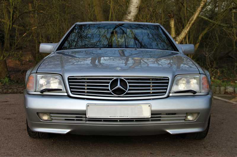 1992 Mercedes-Benz SL-Class 3,0L 1992 Cyprus