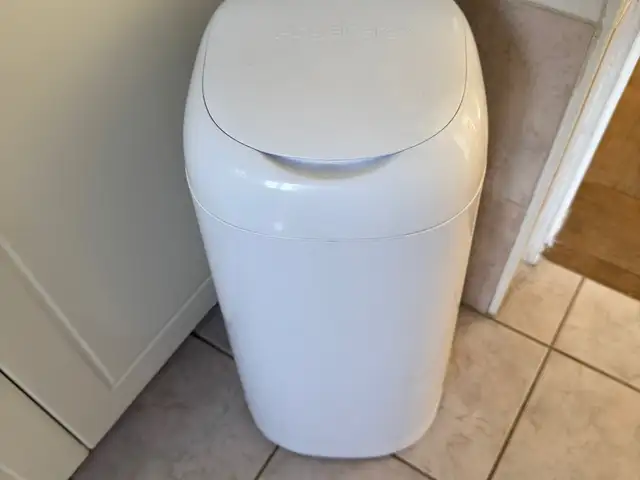 Angel care bin for diapers and bag cassettes, Επαρχία Λεμεσού — Γερμασόγεια