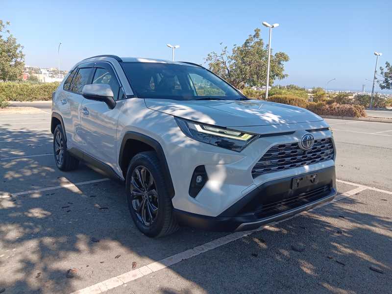 Toyota RAV4 2,5L 2024