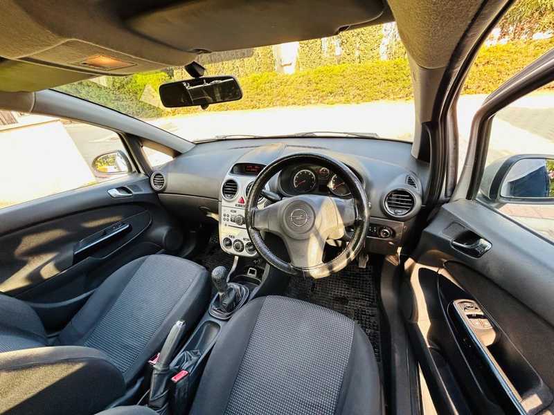 2011 Opel, Vauxhall Astra 1,4L 2011 Cyprus