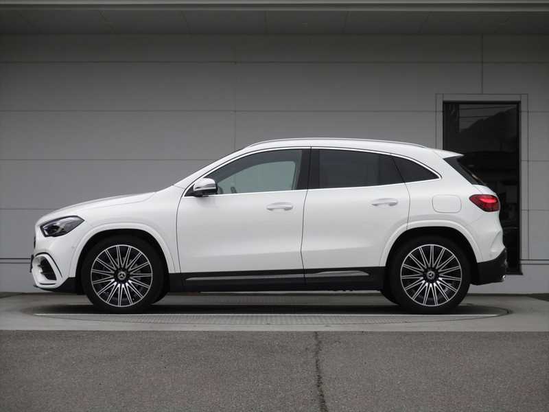 2025 Mercedes-Benz GLA-Class 2,0L 2025 Cyprus