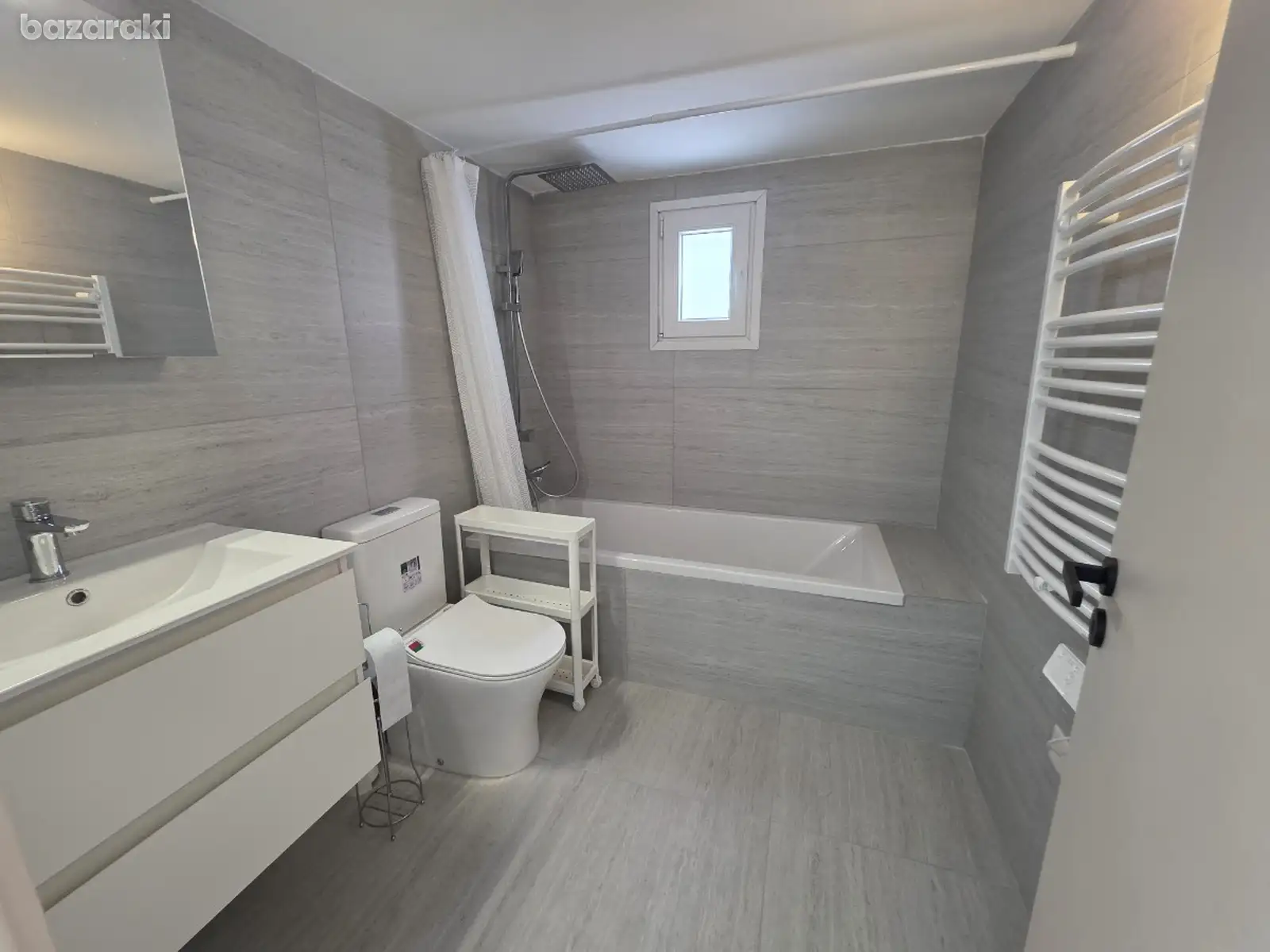House, 4 bedrooms — 12