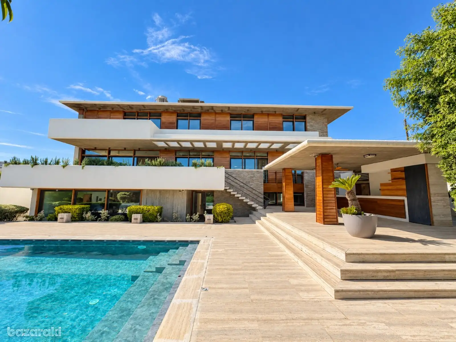 Villa, 6 bedrooms — 10