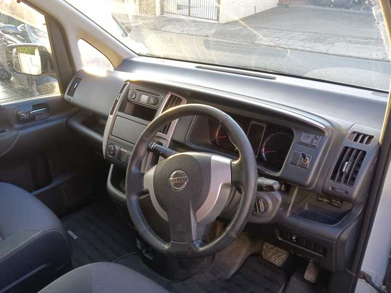 2010 Nissan Serena 2,0L 2010 Cyprus