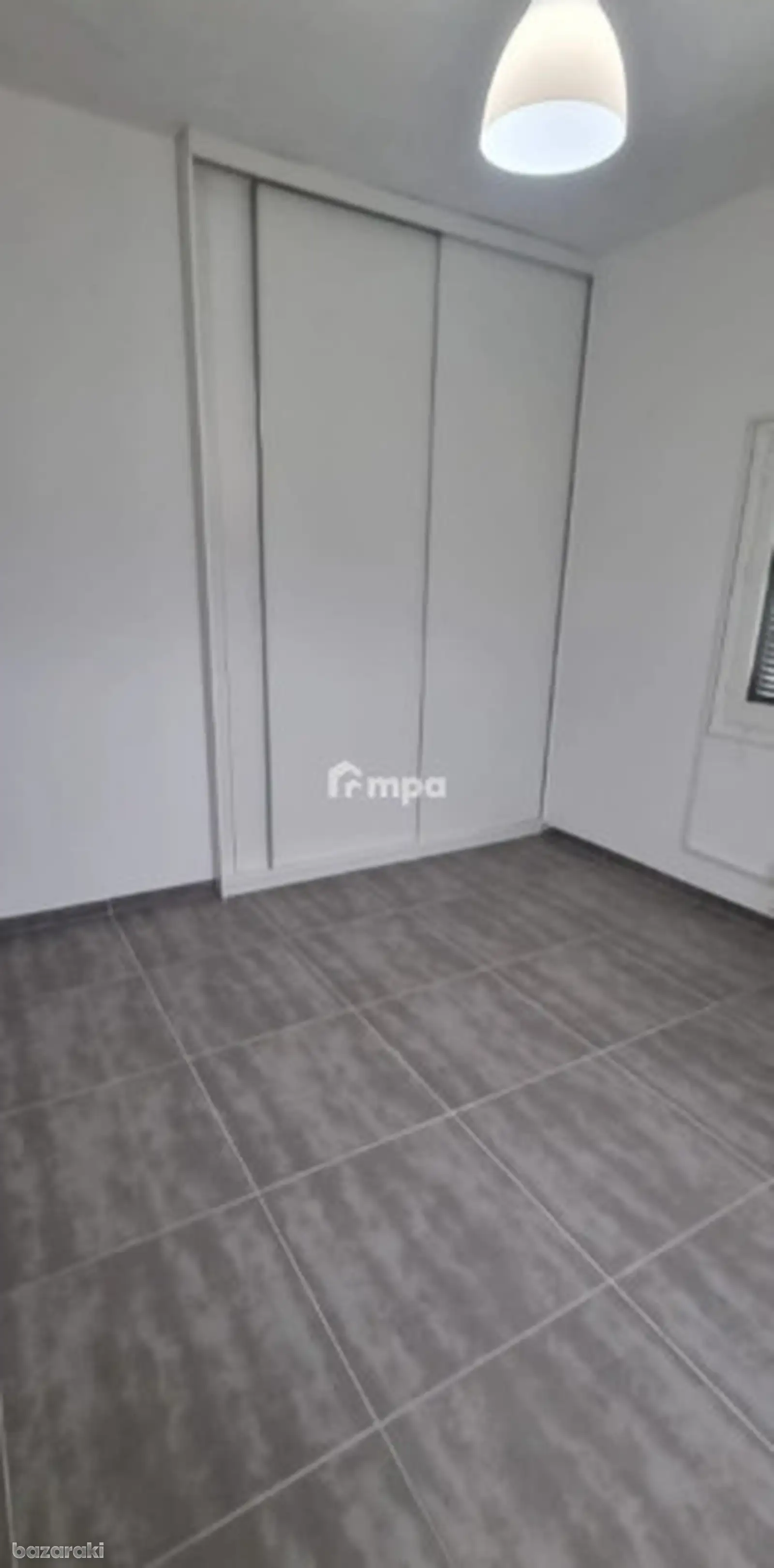 House, 3 bedrooms — 6