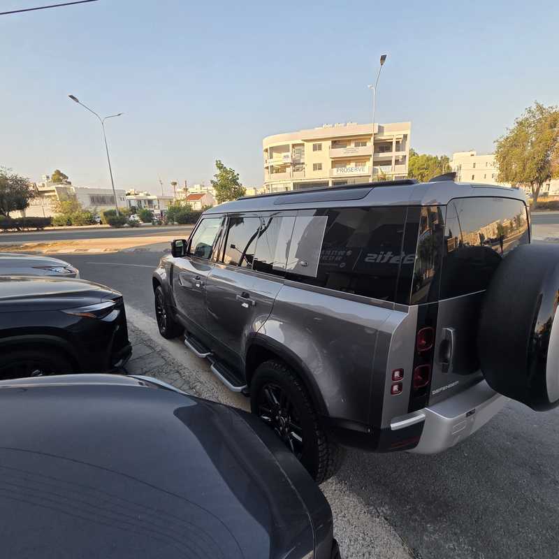 2023 Land Rover Defender 3,0L 2023 Cyprus