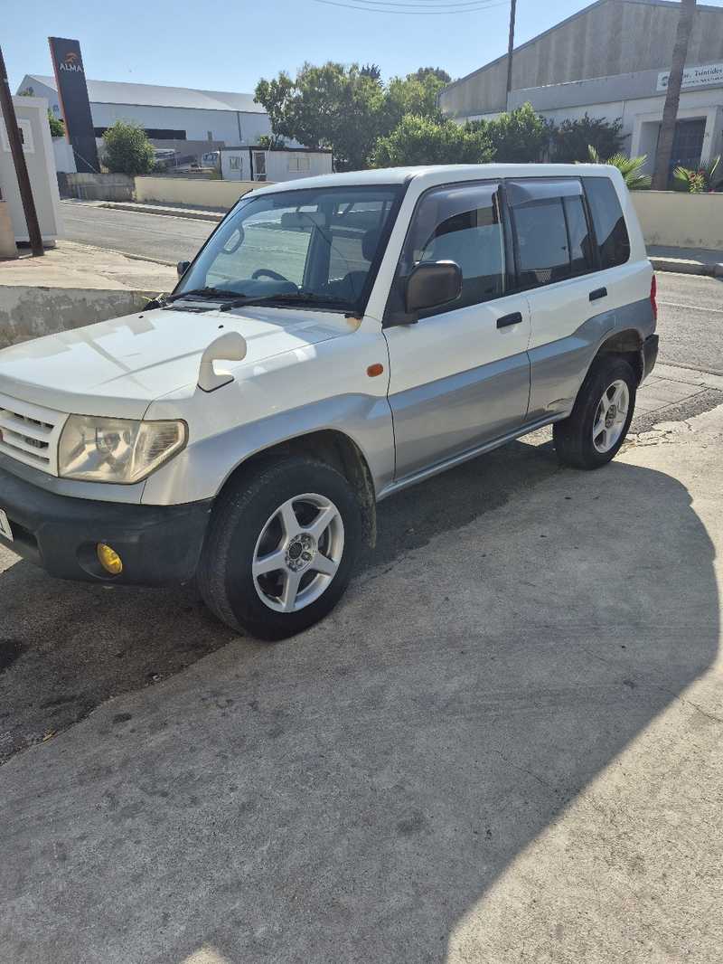 1998 Mitsubishi Pajero 1,8L 1998 Cyprus