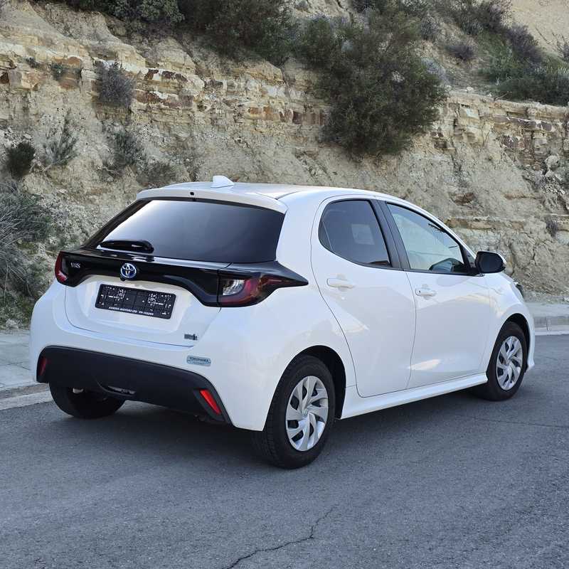 2022 Toyota Yaris 1,5L 2022 Cyprus