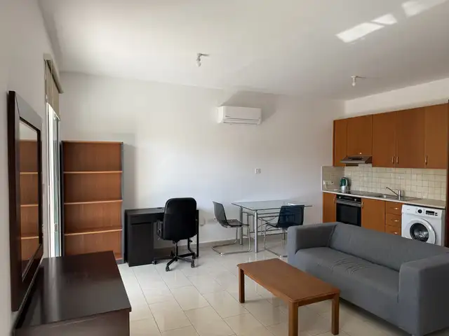 Studio apartment to rent, Nicosia — Nicosia - Lykabittos