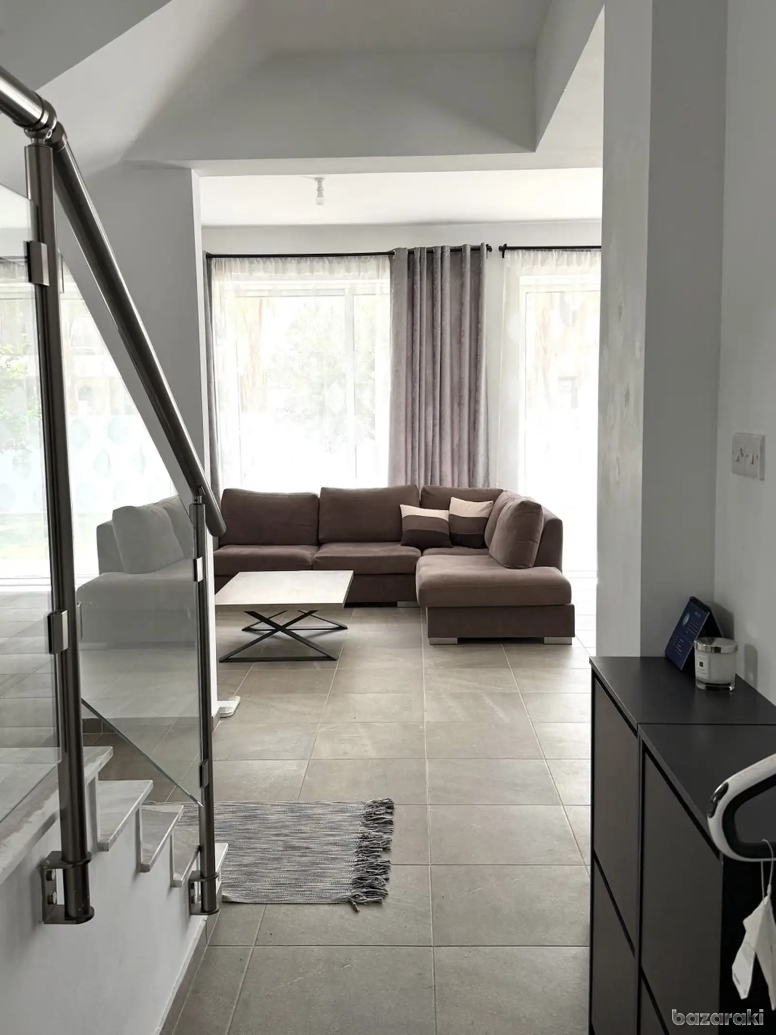 House, 3 bedrooms — 3