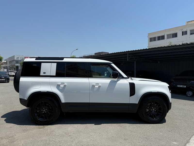 2023 Land Rover Defender 3,0L 2023 Cyprus