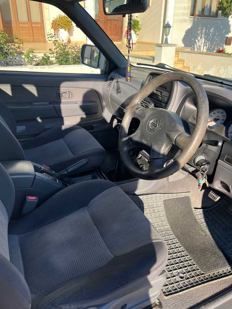 2002 Nissan Navara 2,5L 2002 Cyprus
