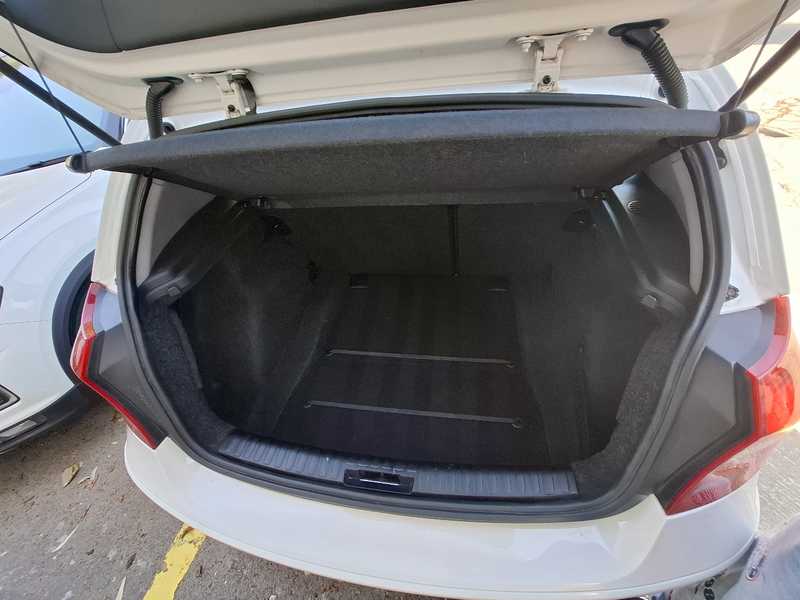 2010 BMW 1-Series 1,6L 2010 Cyprus