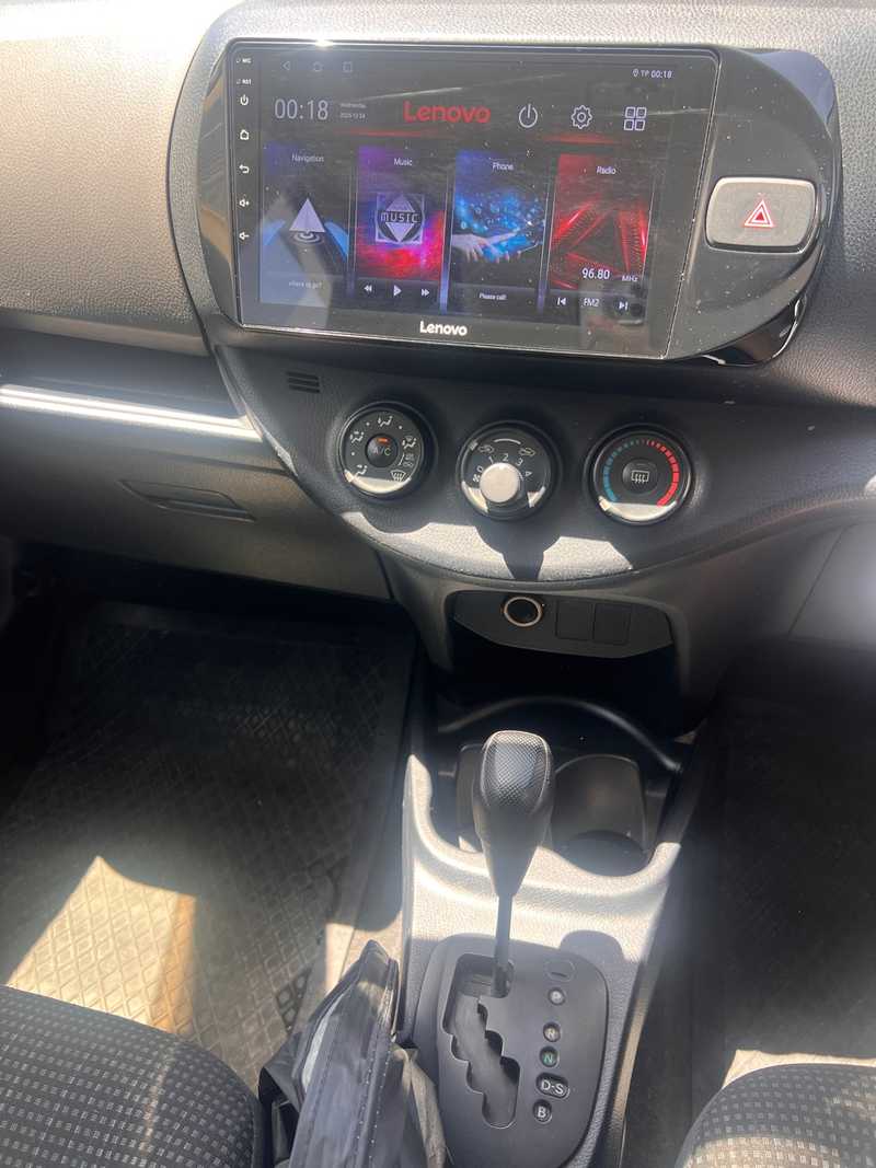 2014 Toyota Vitz 1,3L 2014 Cyprus