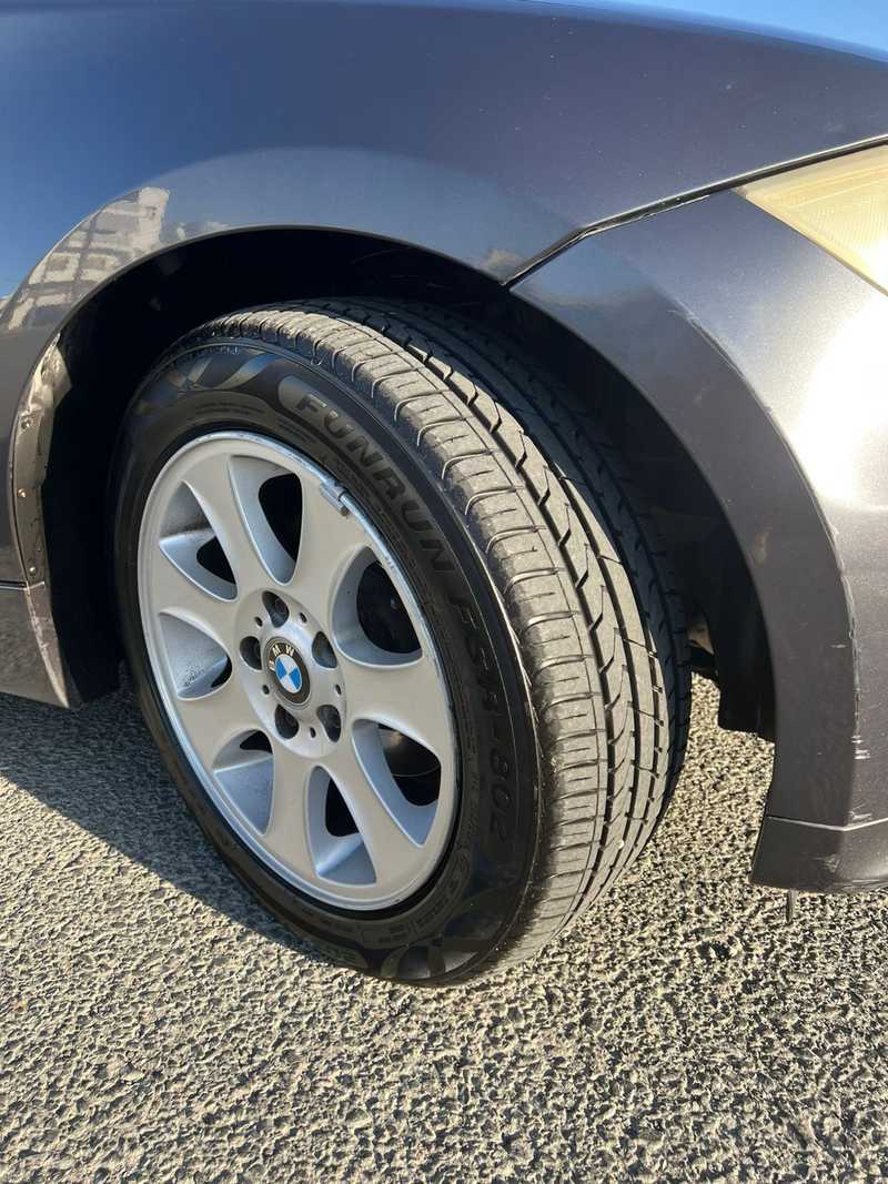 BMW iX1 1,6L 2006