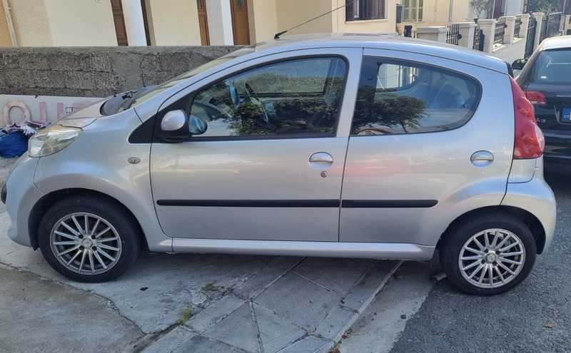 Peugeot 107 1,0L 2011
