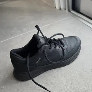 Ecco leather Boots, Επαρχία Λευκωσίας — Στρόβολος - Άγιος Βασίλειος