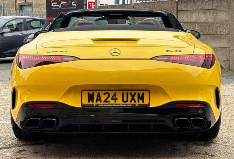 2024 Mercedes-Benz SL-Class 4,0L 2024 Cyprus