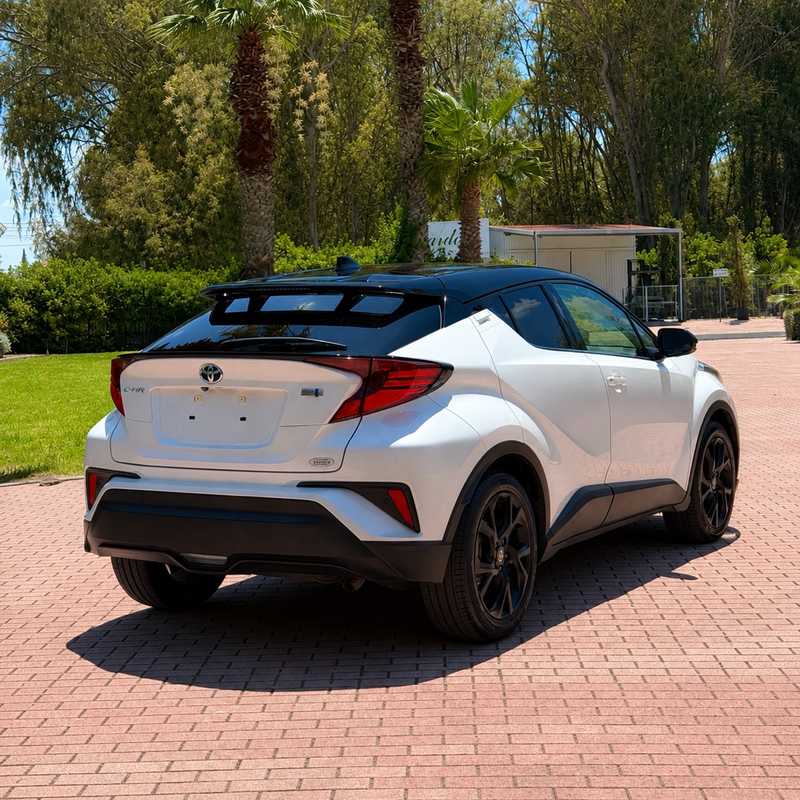 2022 Toyota C-HR 1,8L 2022 Cyprus