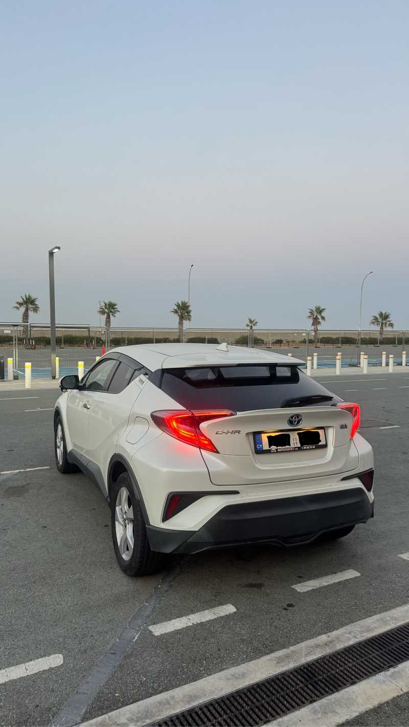 2017 Toyota C-HR 1,8L 2017 Cyprus