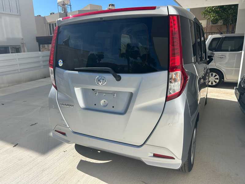 2022 Toyota Roomy 1,0L 2022 Cyprus