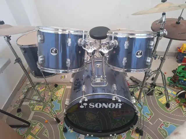 Drums, Nicosia — Psimolofou