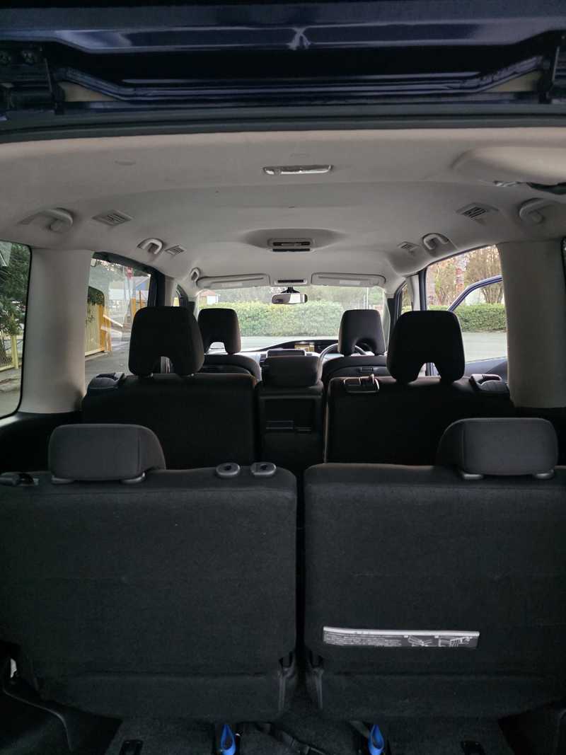 2018 Nissan Serena 2,0L 2018 Cyprus