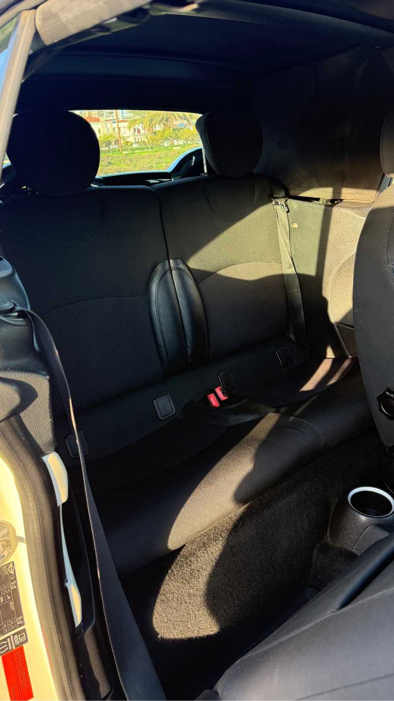 2013 Mini Convertible 1,6L 2013 Cyprus