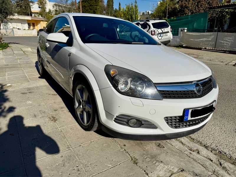 2008 Opel, Vauxhall Astra 1,6L 2008 Cyprus