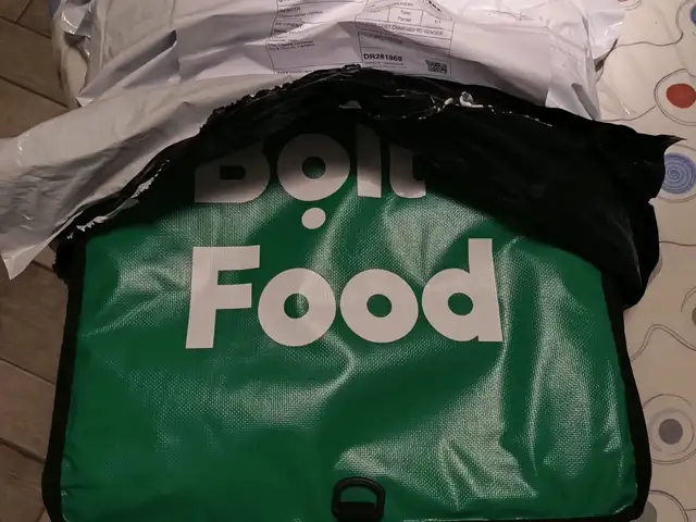 Bolt food carrier bag, Επαρχία Λάρνακας — Λιβάδια Λάρνακας