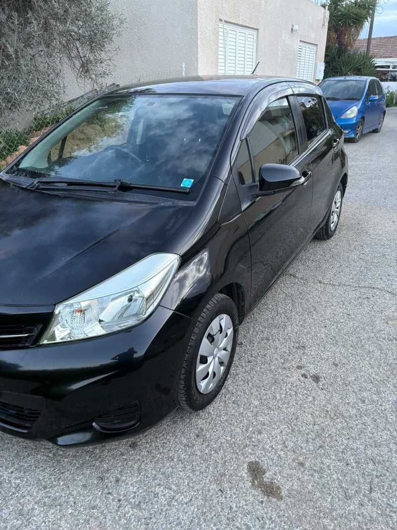 Toyota Vitz 1,3L 2012