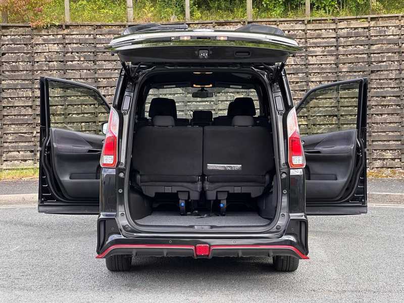 2020 Nissan Serena 2,0L 2020 Cyprus