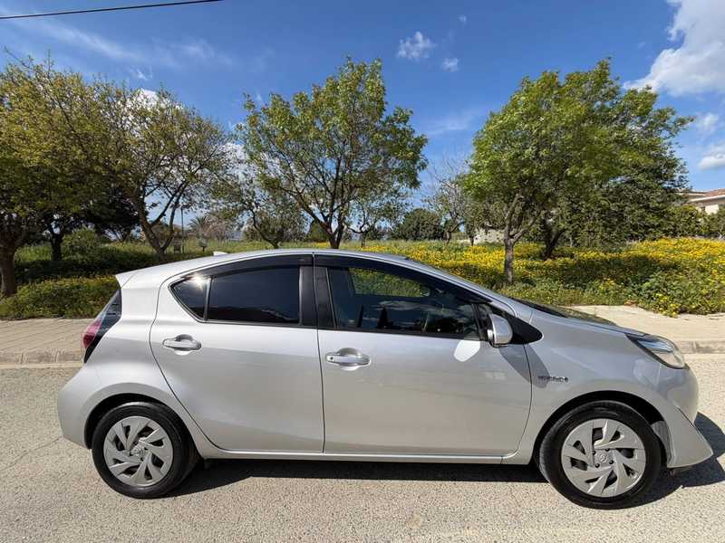 2020 Toyota Aqua 1,5L 2020 Cyprus