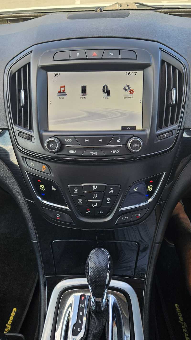 2014 Opel, Vauxhall Insignia 2,0L 2014 Cyprus