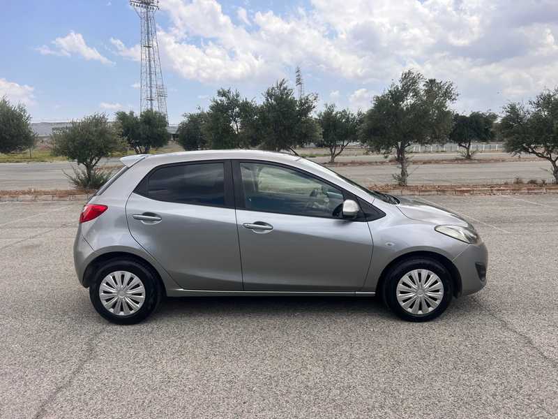 2013 Mazda Demio 1,3L 2013 Cyprus