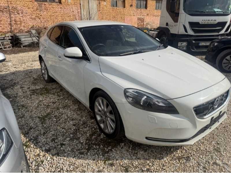 Volvo V40 1,8L 2014