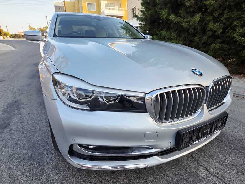 BMW 7-Series 4,0L 2019