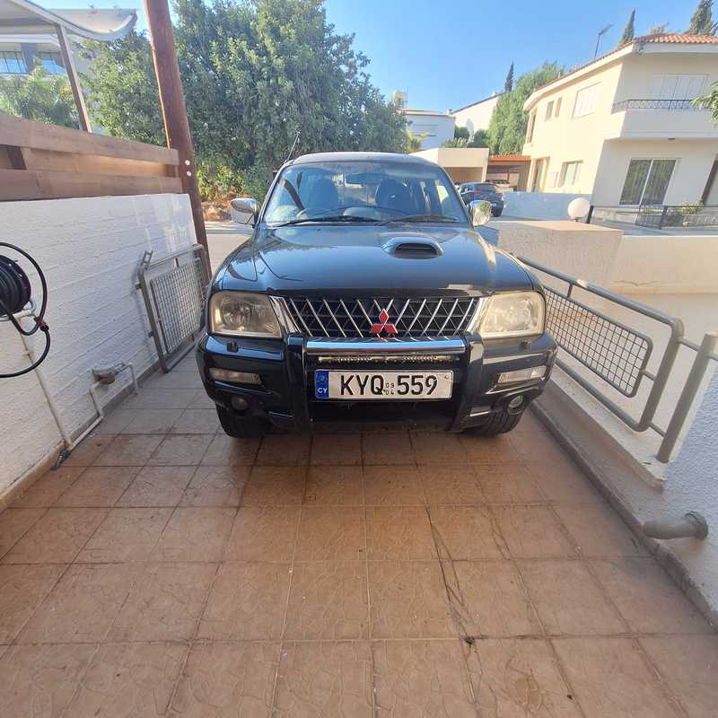 2004 Mitsubishi L200 2,5L 2004 Cyprus