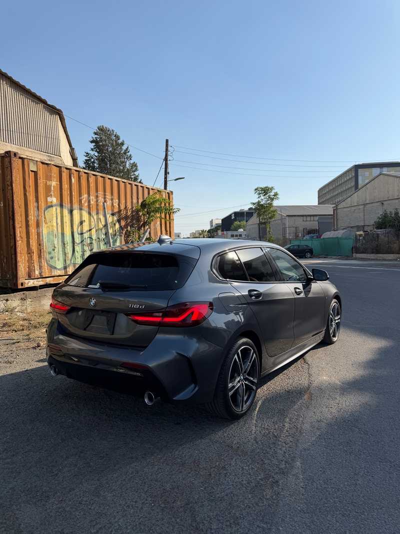 2021 BMW 1-Series 2,0L 2021 Cyprus