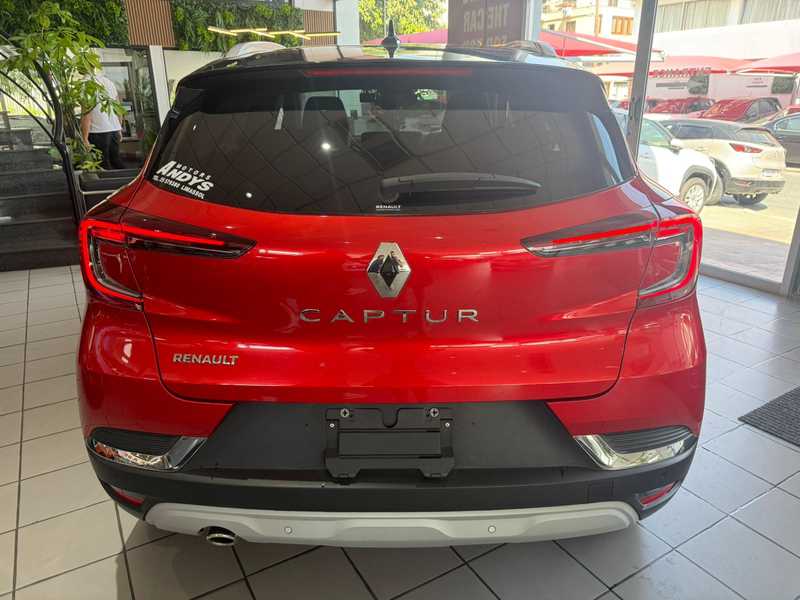 2021 Renault Captur 1,3L 2021 Cyprus