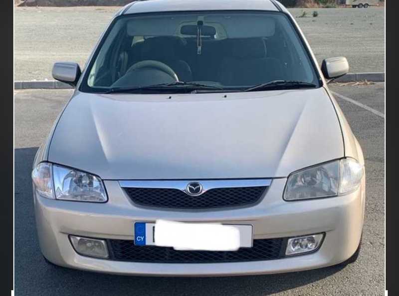 Mazda 323 1,6L 2000